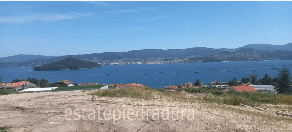Terreno residencial en Samieira Poio con vistas al ma