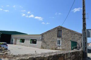 Se vende 2 casas con nave cambados