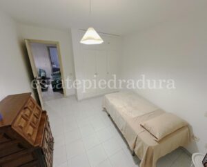 Piso en o grove dormitario