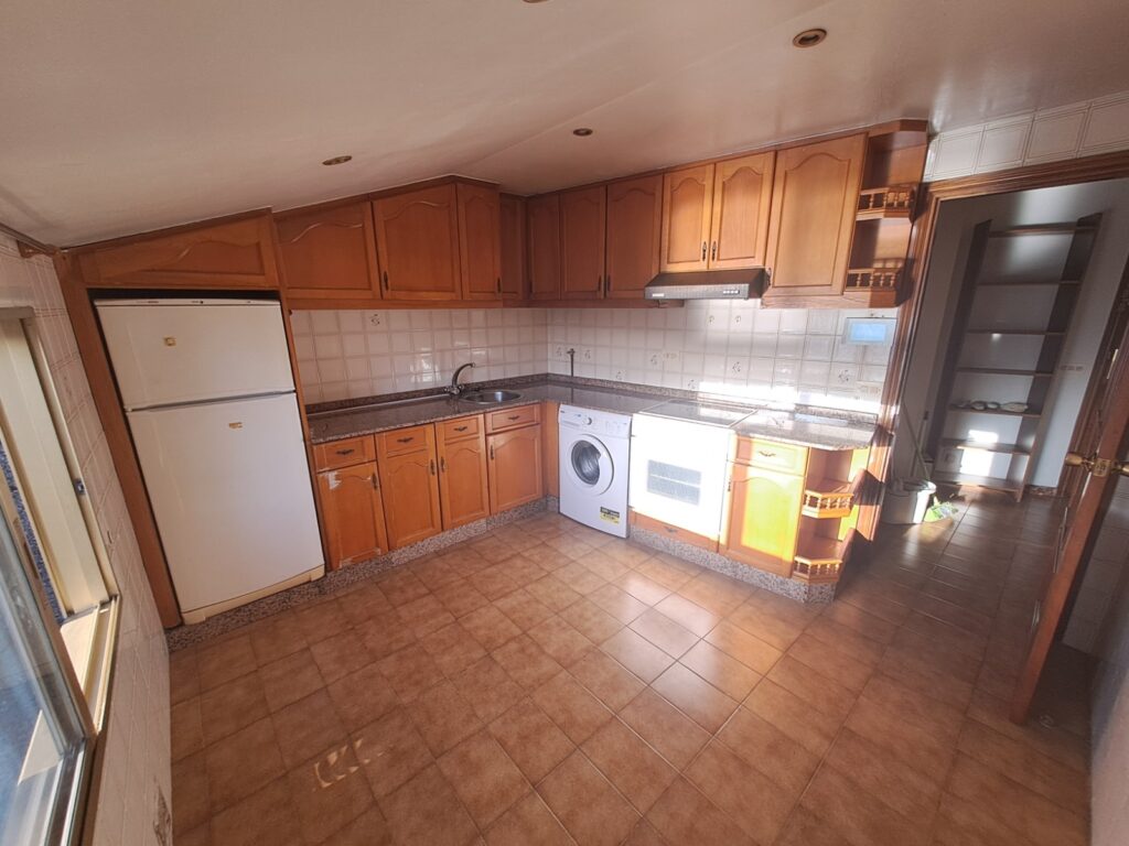 estetepiedradura.com telefono 679578797 Agentes alexander fernandez y sharon fernandez atico en venta en Pontevedra capital precio 100000 euros Ático de Compra Pontevedra ciudad inmobiliaria en Pontevedra